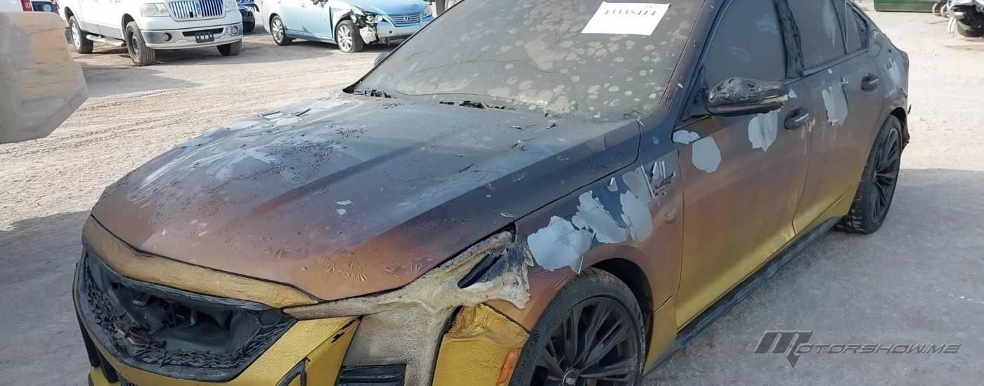 نجت كاديلاك CT5-V بلاك وينج من الحريق بمحركها سليمًا