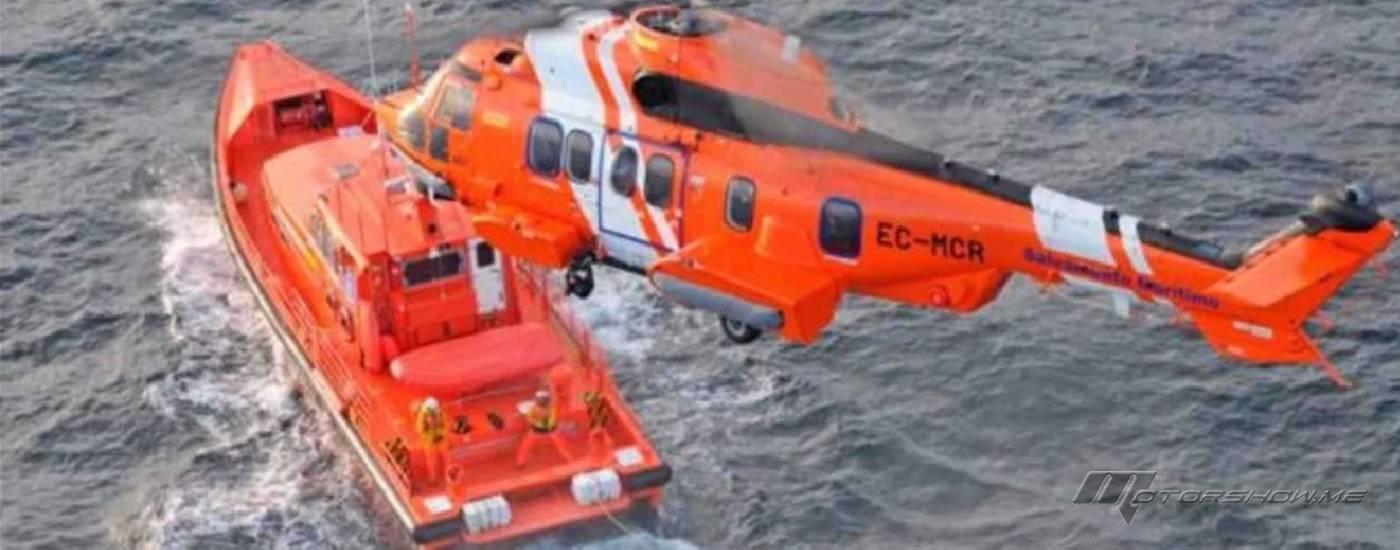 موجة هائلة تجتاح مسبحًا طبيعيًا