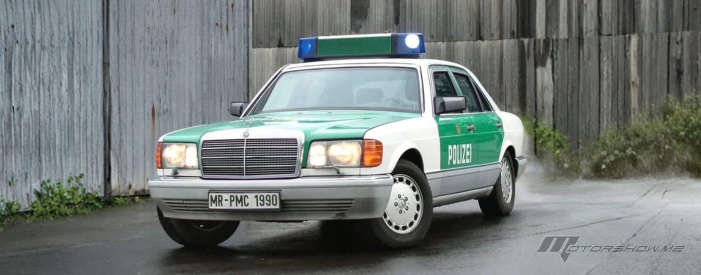 تصميمات داخلية مبتكرة في سيارات الشرطة الألمانية أوائل التسعينيات